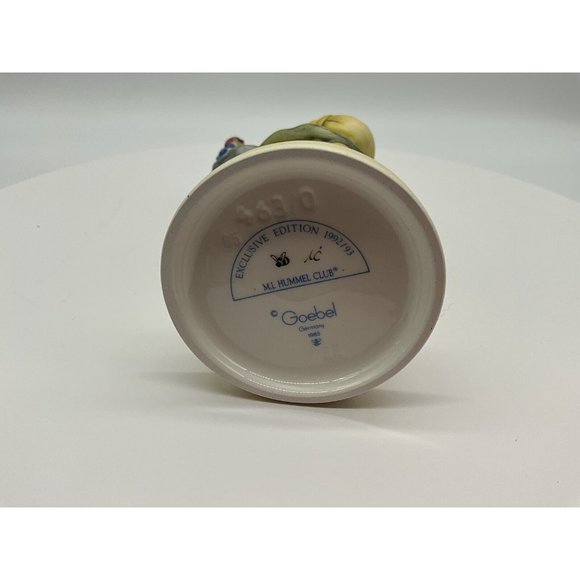 M.J. Hummel "My Wish Is Small" Figurine, Original Box, Hum #463/0 - Picture 4 of 16